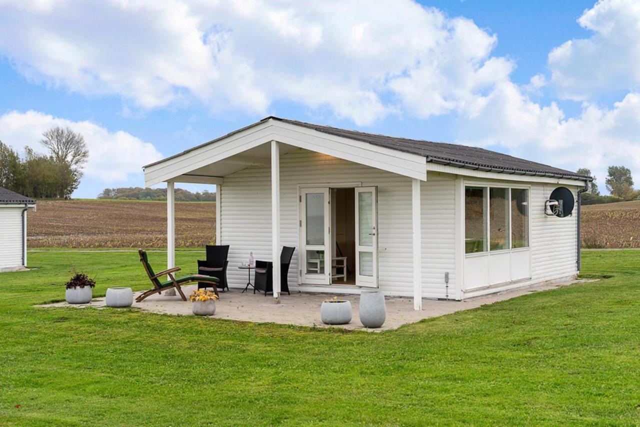 Cozy 2-Bedroom J Seaside Escape At Summerhouse Brenderup Extérieur photo